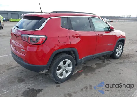 2018 Jeep Compass Latitude 4X4 z USA, uszkodzony, nr VIN 3C4NJDBB1JT485438